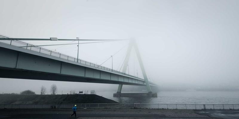 北京冬季生存指南：雾霾防护与室内空气净化器选购，守护你的北京生活与文化体验